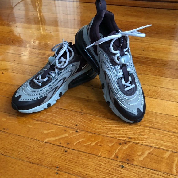 Nike Air Max 270 React - Picture 4 of 4